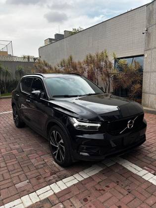 VOLVO XC40 1.5 T5 RECHARGE R-DESIGN GEARTRONIC VOLVO XC40 1.5 T5 RECHARGE R-DESIGN GEARTRONIC